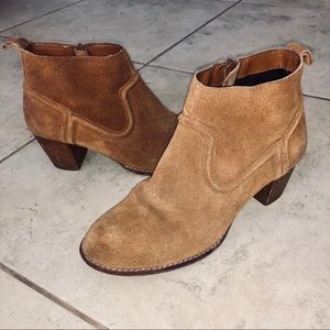 DV Dolce Vita boots